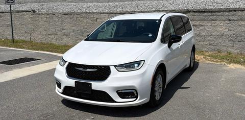 Chrysler Pacifica 2024