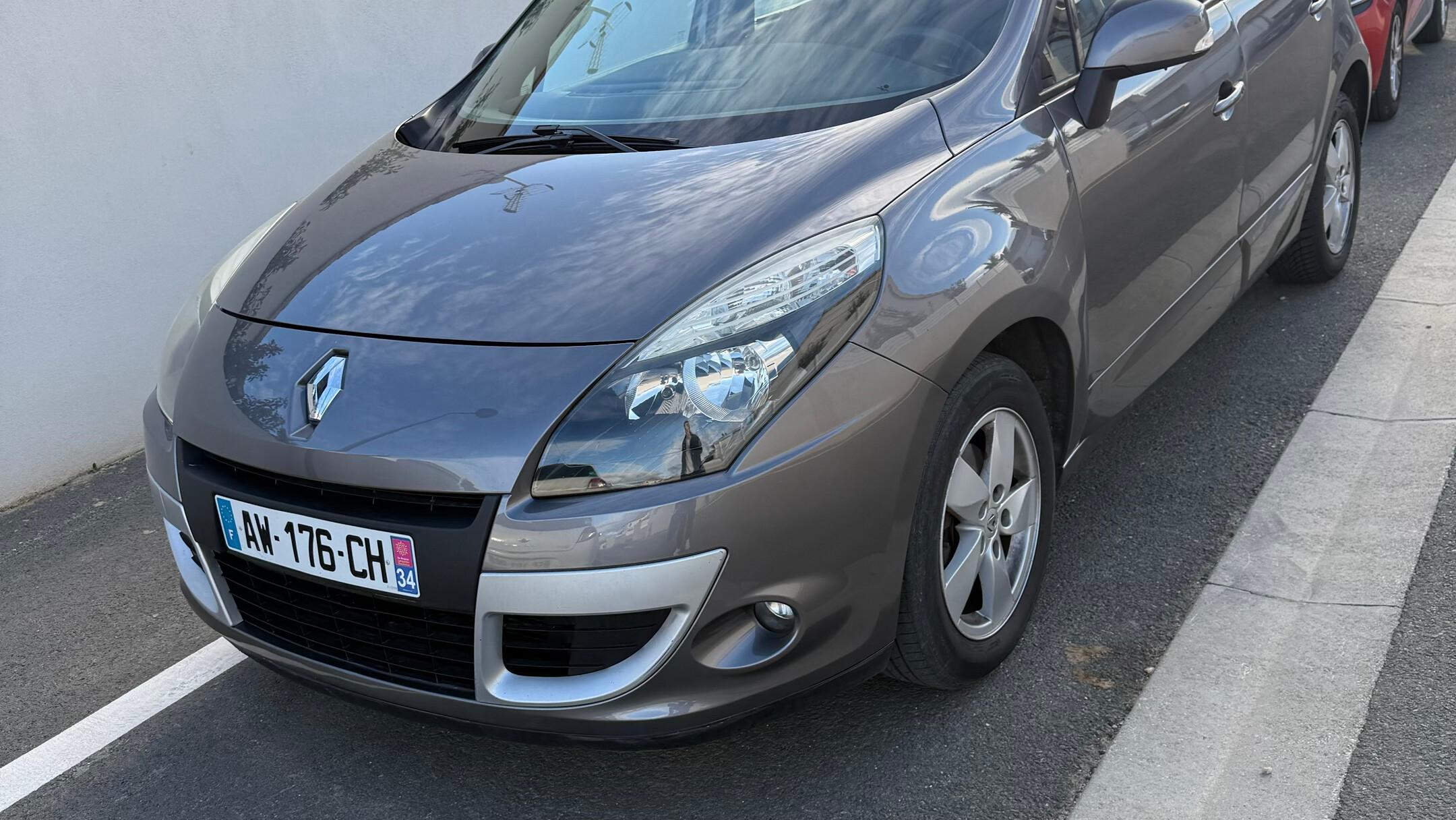 Renault SCENIC 2010 à Béziers