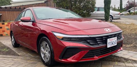Hyundai Elantra 2025