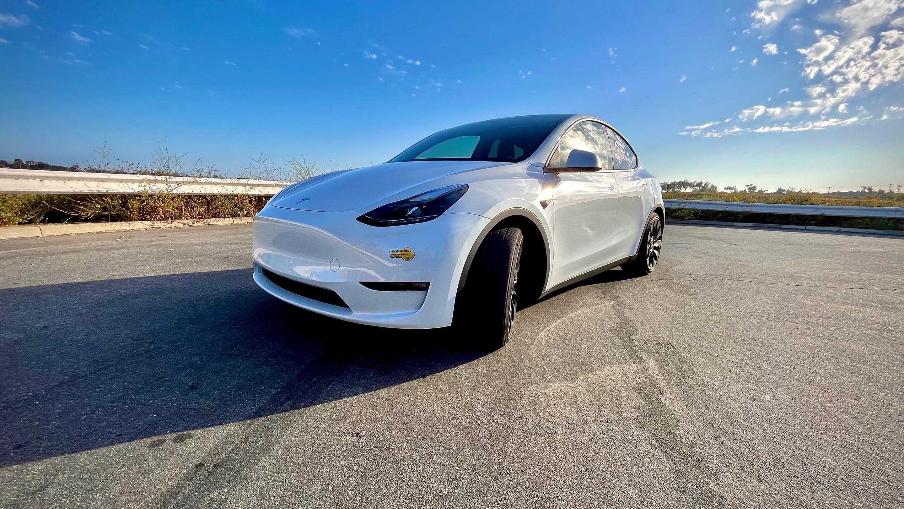 Tesla Model Y 2022 in Costa Mesa, CA