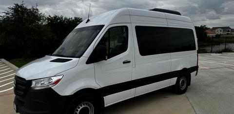 Mercedes-Benz Sprinter 2025