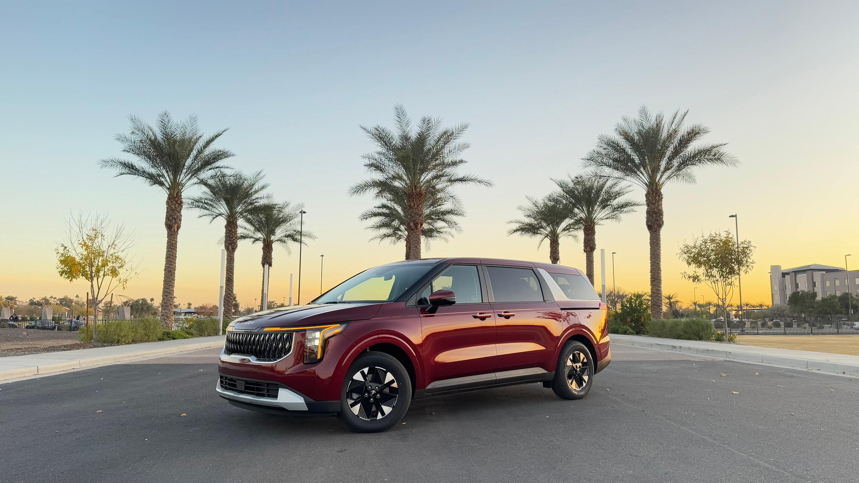 Kia Carnival Hybrid 2025 in Phoenix, AZ