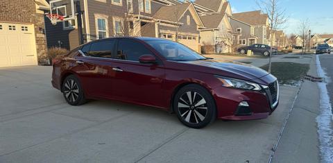 Nissan Altima 2021