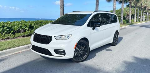 Chrysler Pacifica 2026