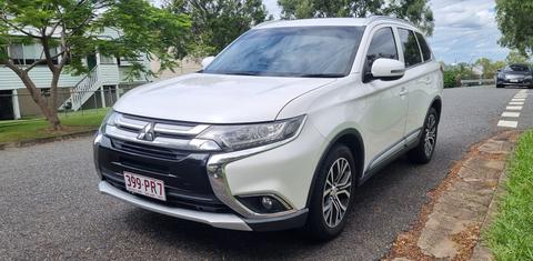 Mitsubishi OUTLANDER 2016