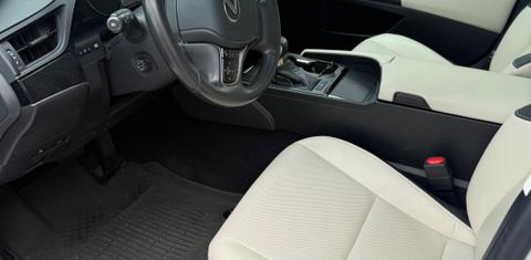 Lexus ES 2024