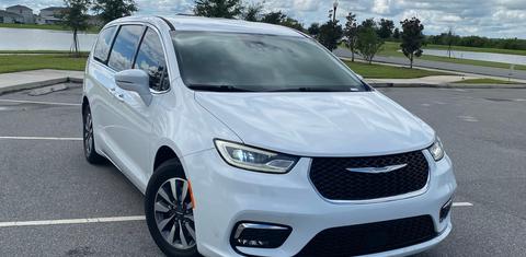Chrysler Pacifica 2022