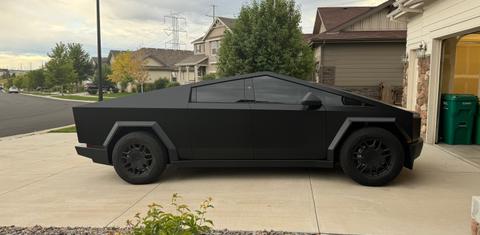 Tesla Cybertruck 2024
