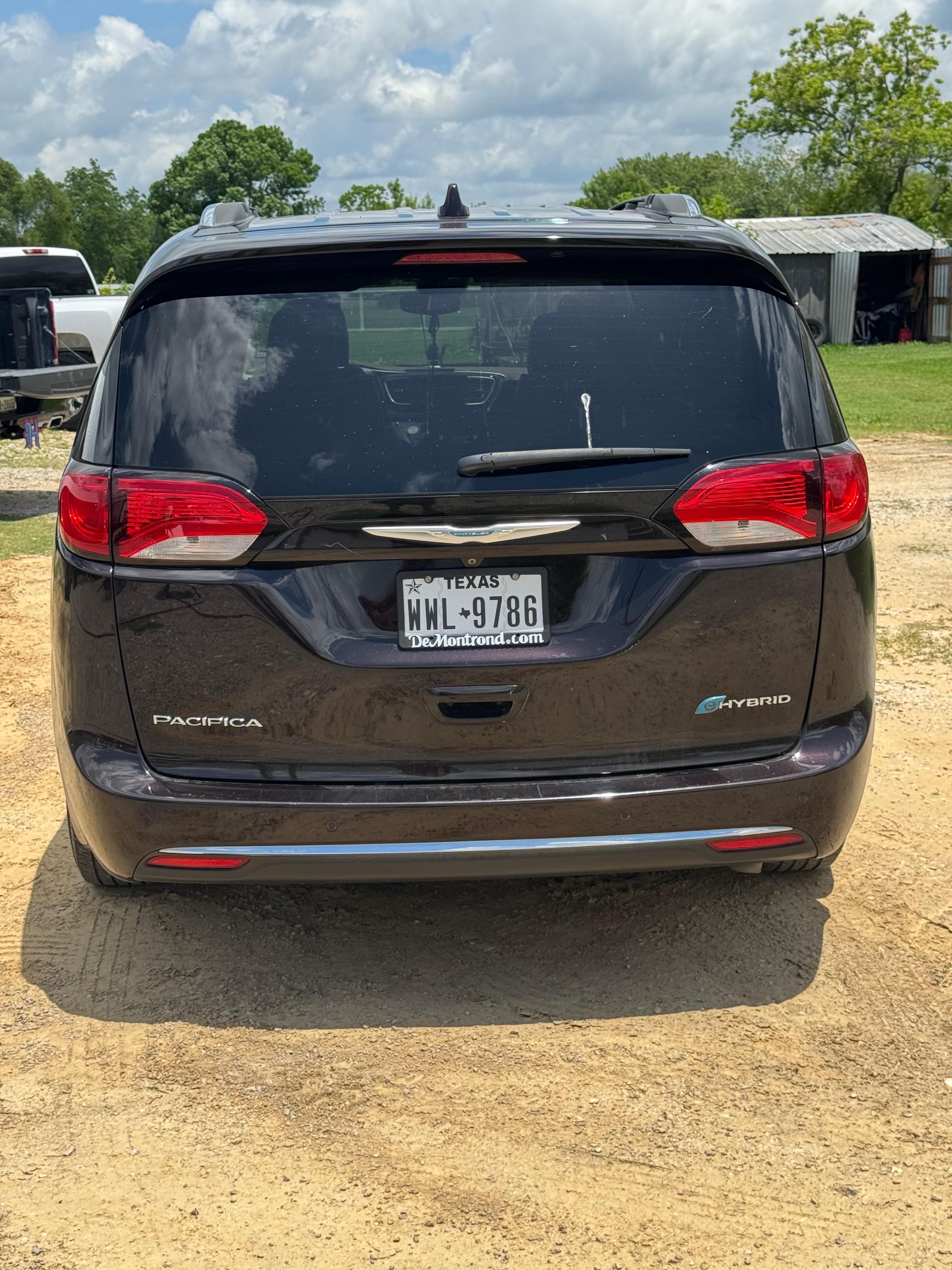 Chrysler Pacifica 2018 in Dayton, TX