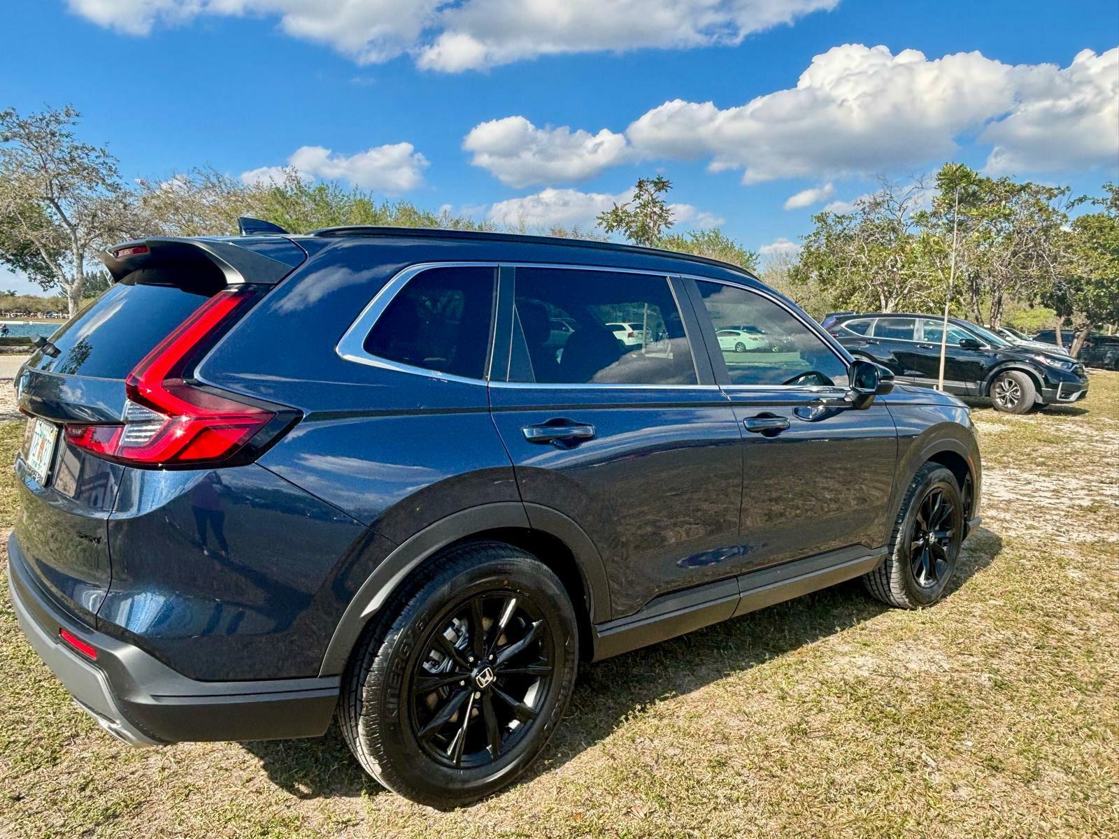 Honda CR-V Hybrid 2025 in 