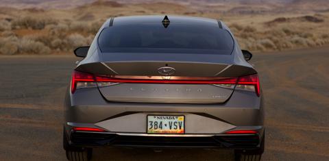 Hyundai Elantra 2022