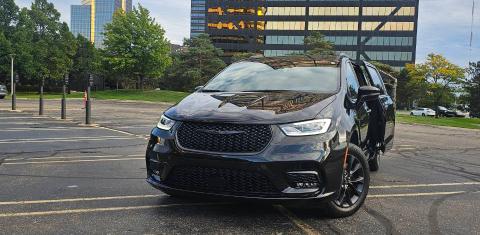 Chrysler Pacifica 2021