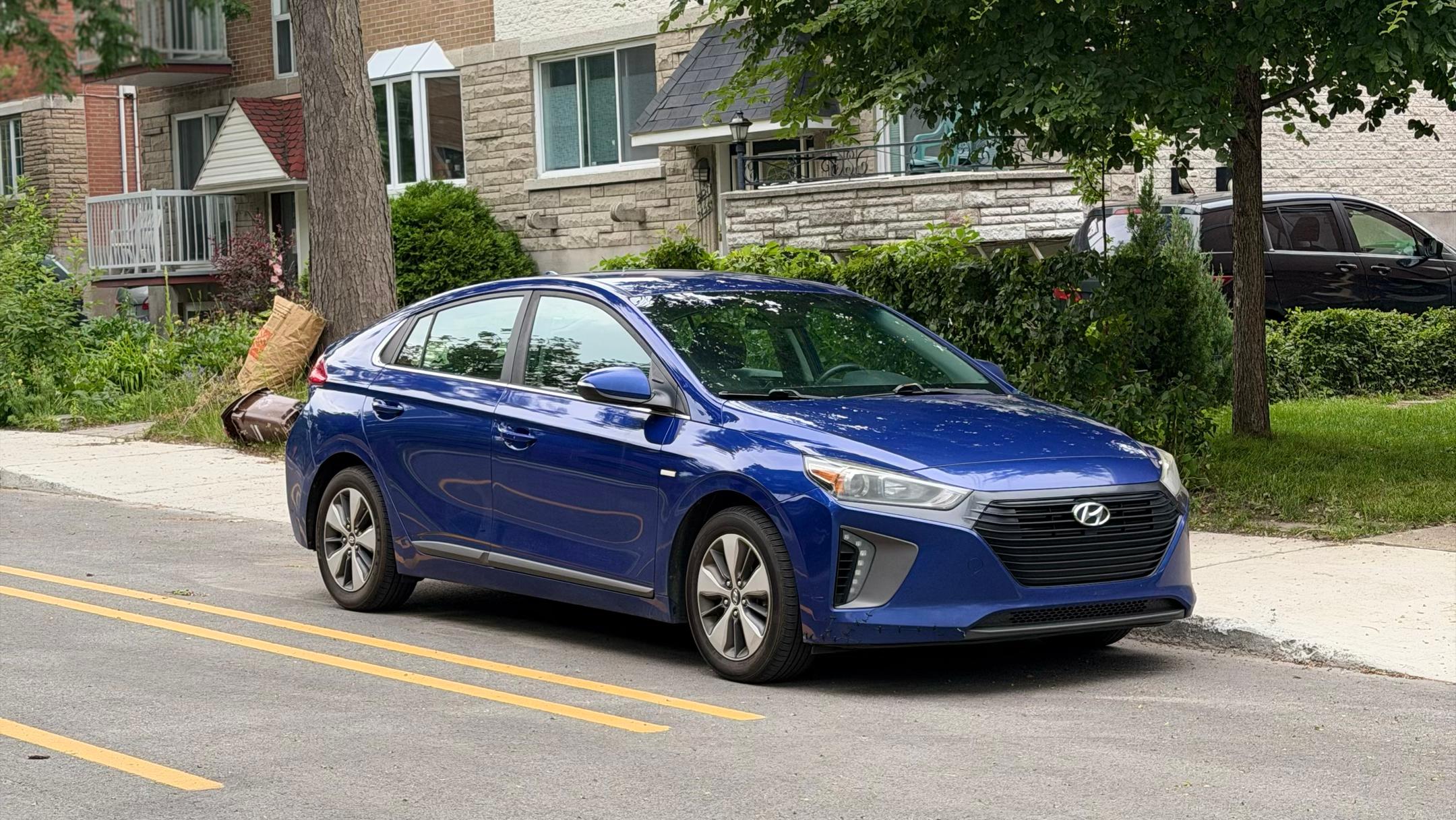 Hyundai Ioniq Plug-In Hybrid 2019 à Montréal, QC