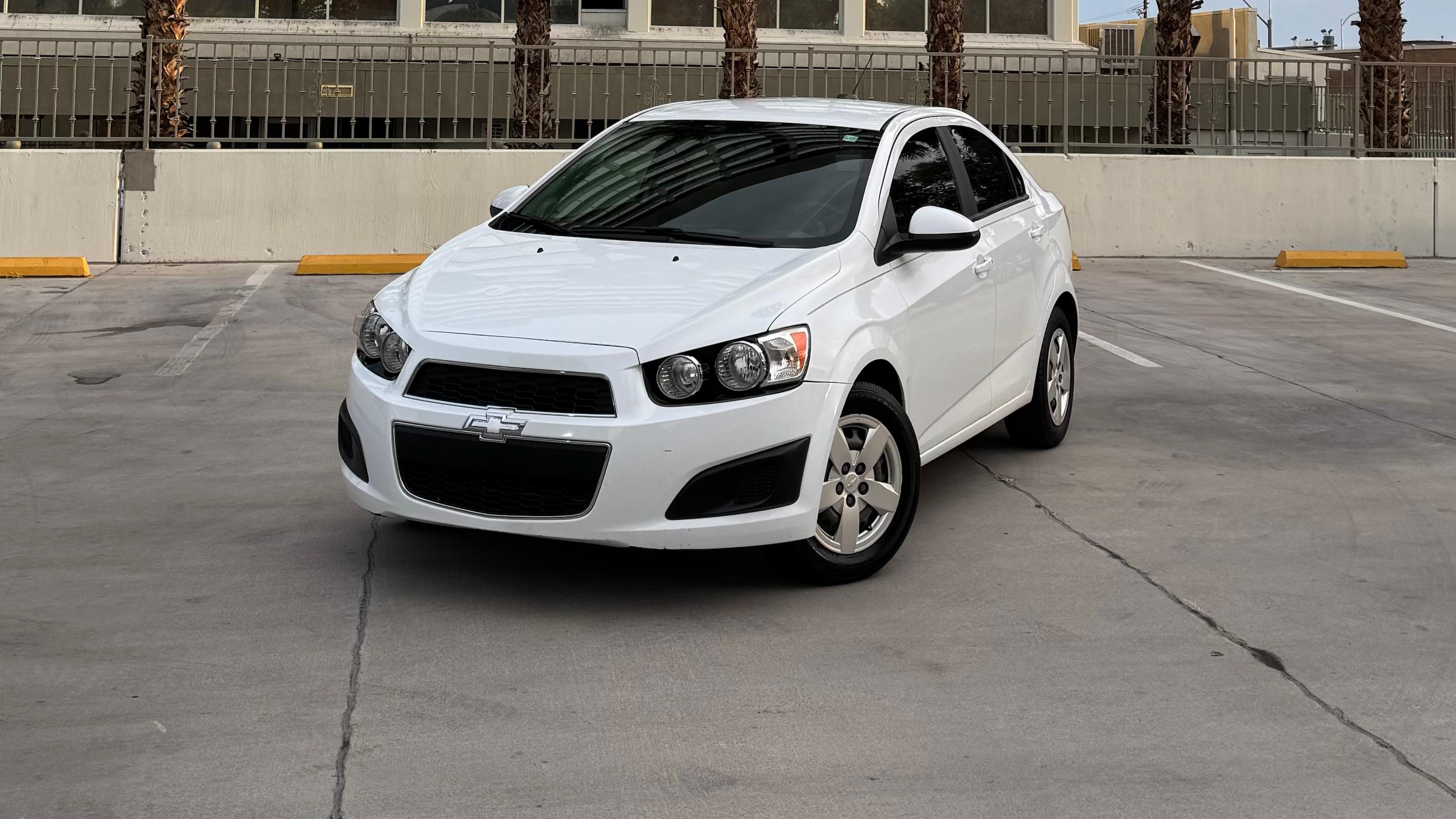 Chevrolet Sonic 2015 in 