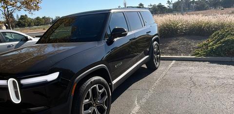 Rivian R1S 2026