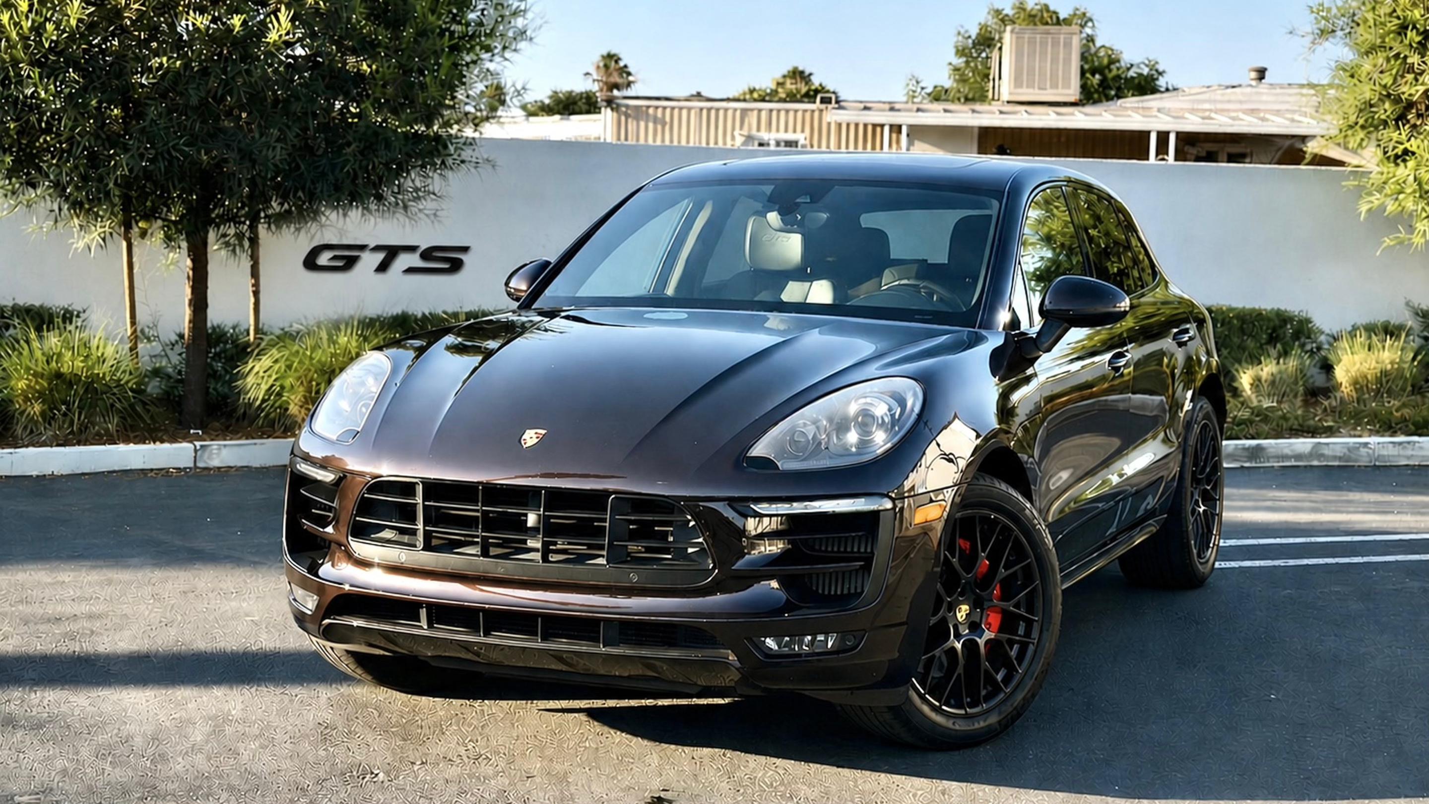 Porsche Macan 2017 in El Segundo, CA