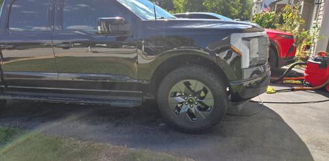 Ford F-150 Lightning 2023