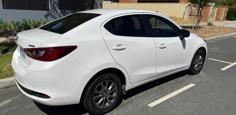 Mazda MAZDA2 2020