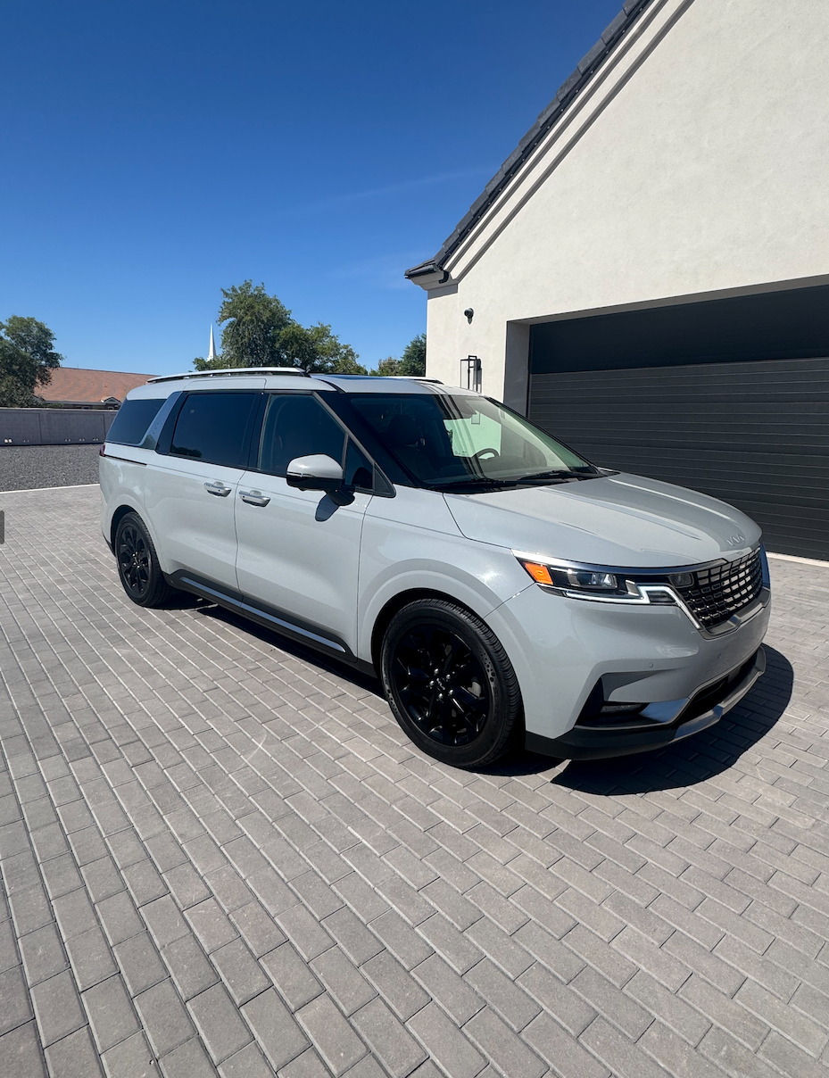Kia Carnival 2024 in Gilbert, AZ