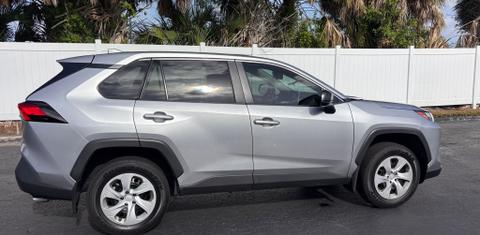 Toyota RAV4 2024