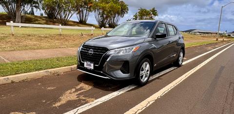 Nissan Kicks Play 2025