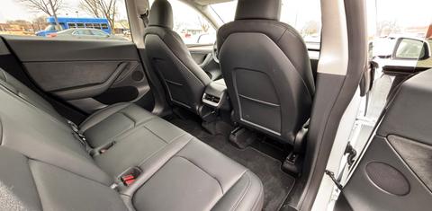 Tesla Model Y 2025