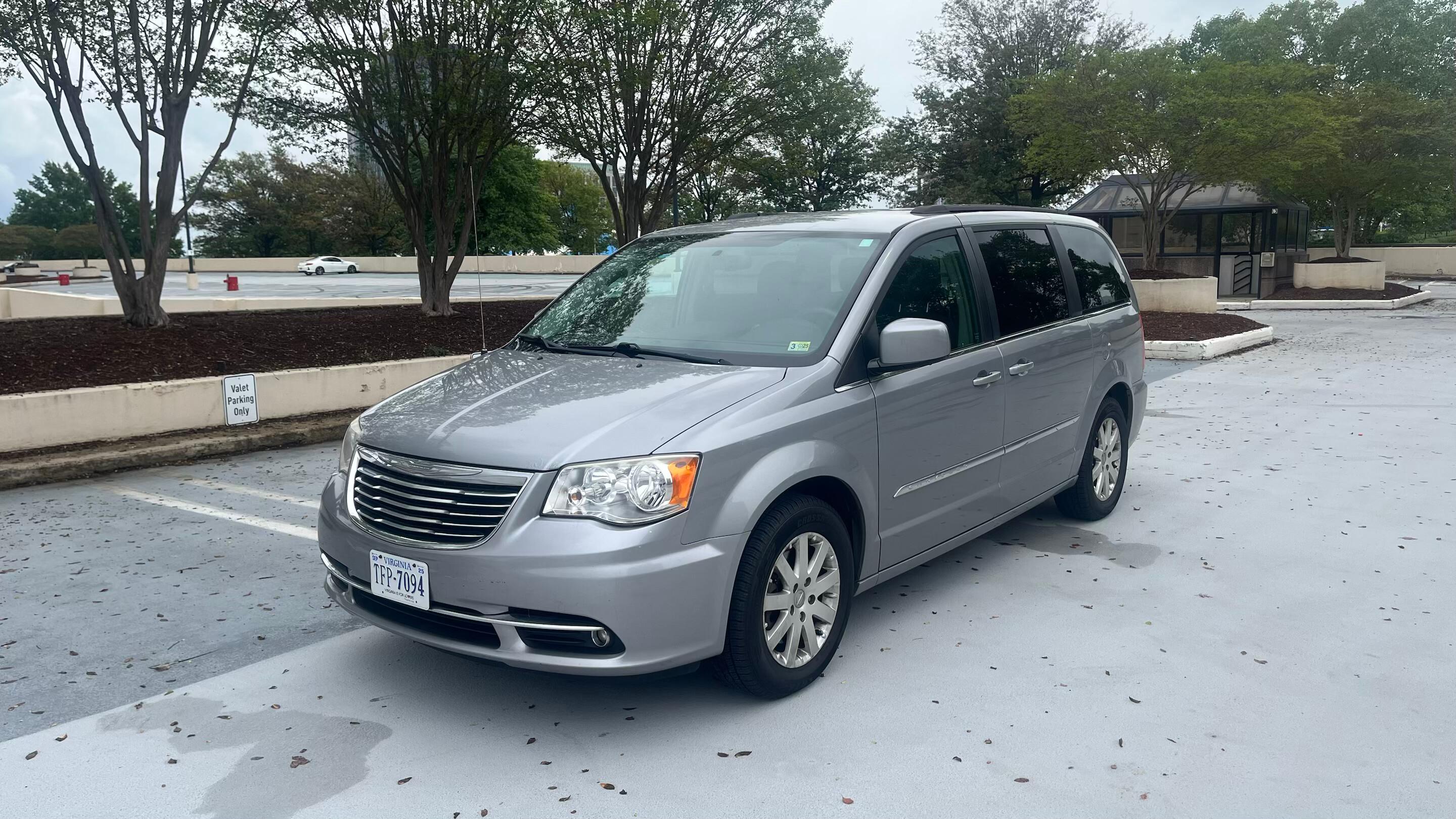 Chrysler Town & Country 2013 in 