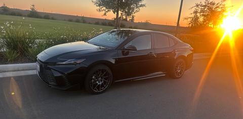 Toyota Camry Hybrid 2025