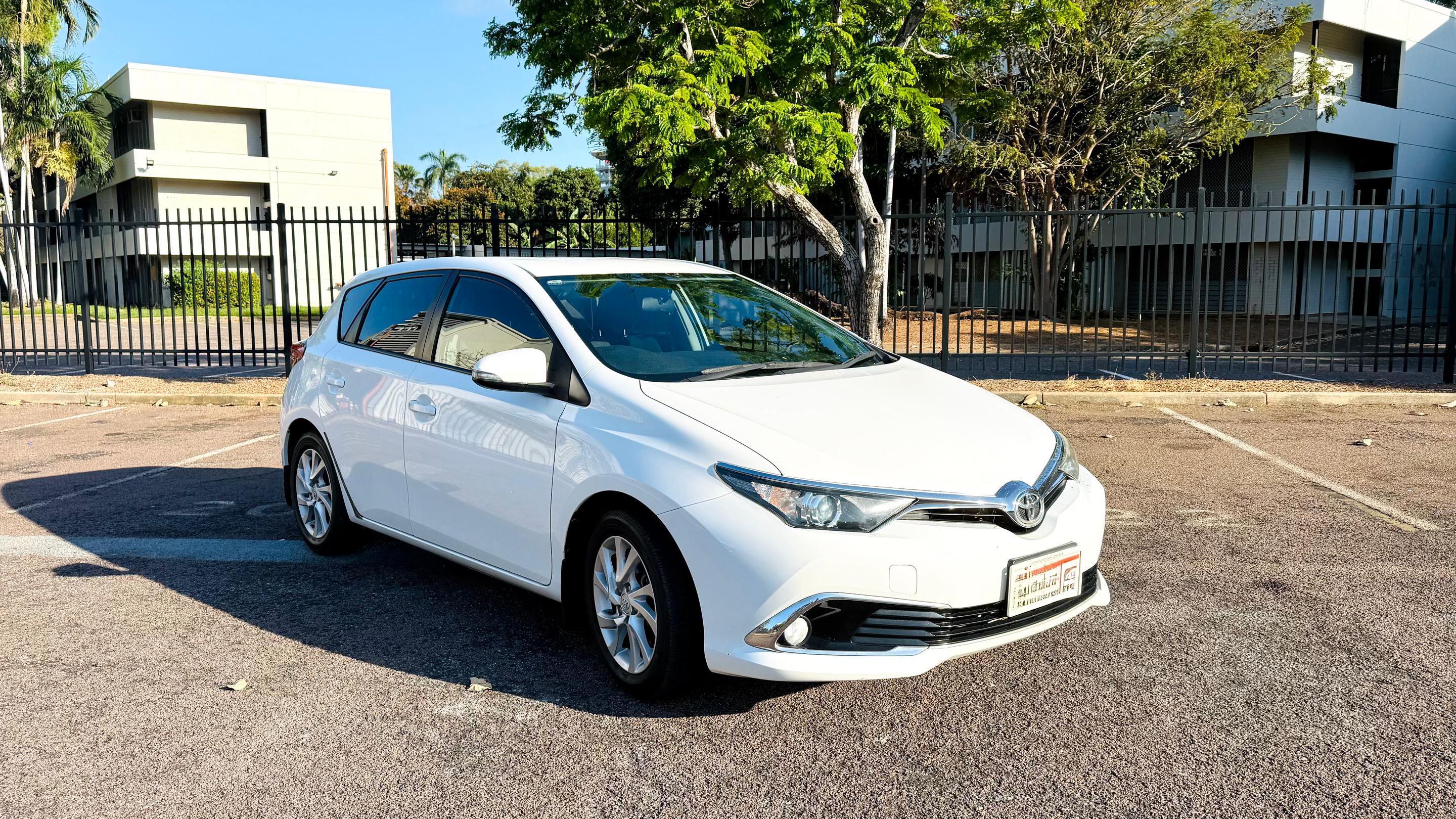 Toyota COROLLA 2016 in Rapid Creek