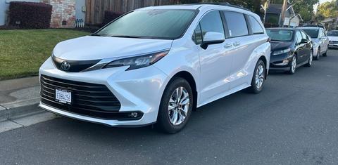 Toyota Sienna 2025