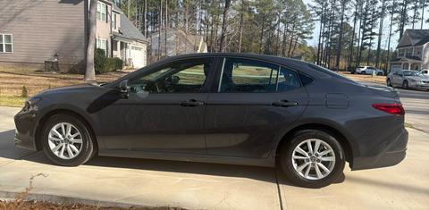 Toyota Camry Hybrid 2026