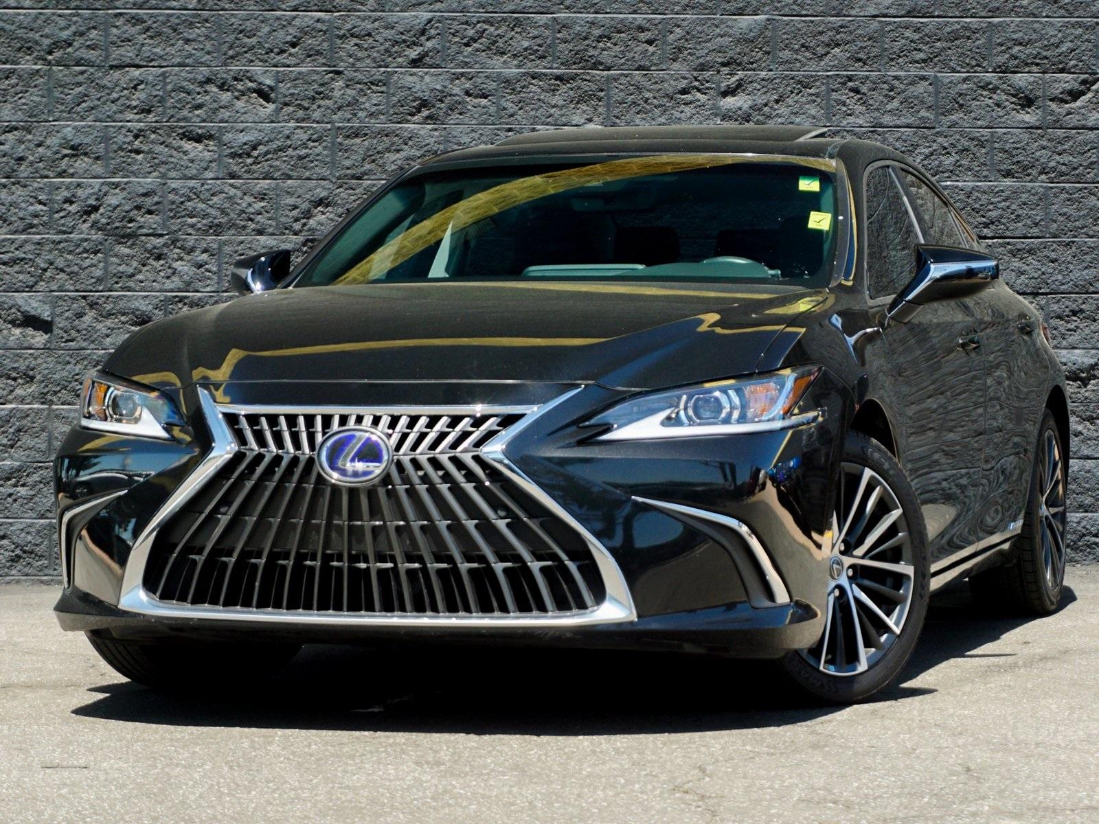 Lexus ES 2022 in Pickering, ON