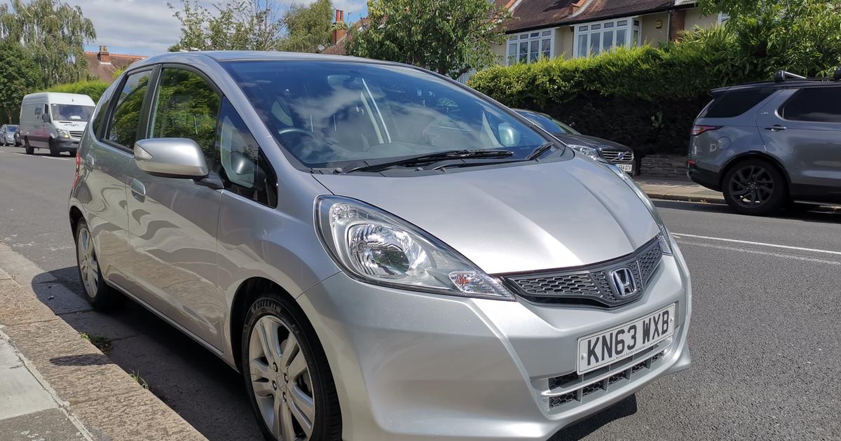 Honda Jazz 2013 rental in Guildford, England by Sergej J. Turo