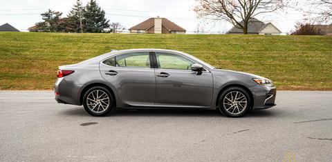 Lexus ES 2016