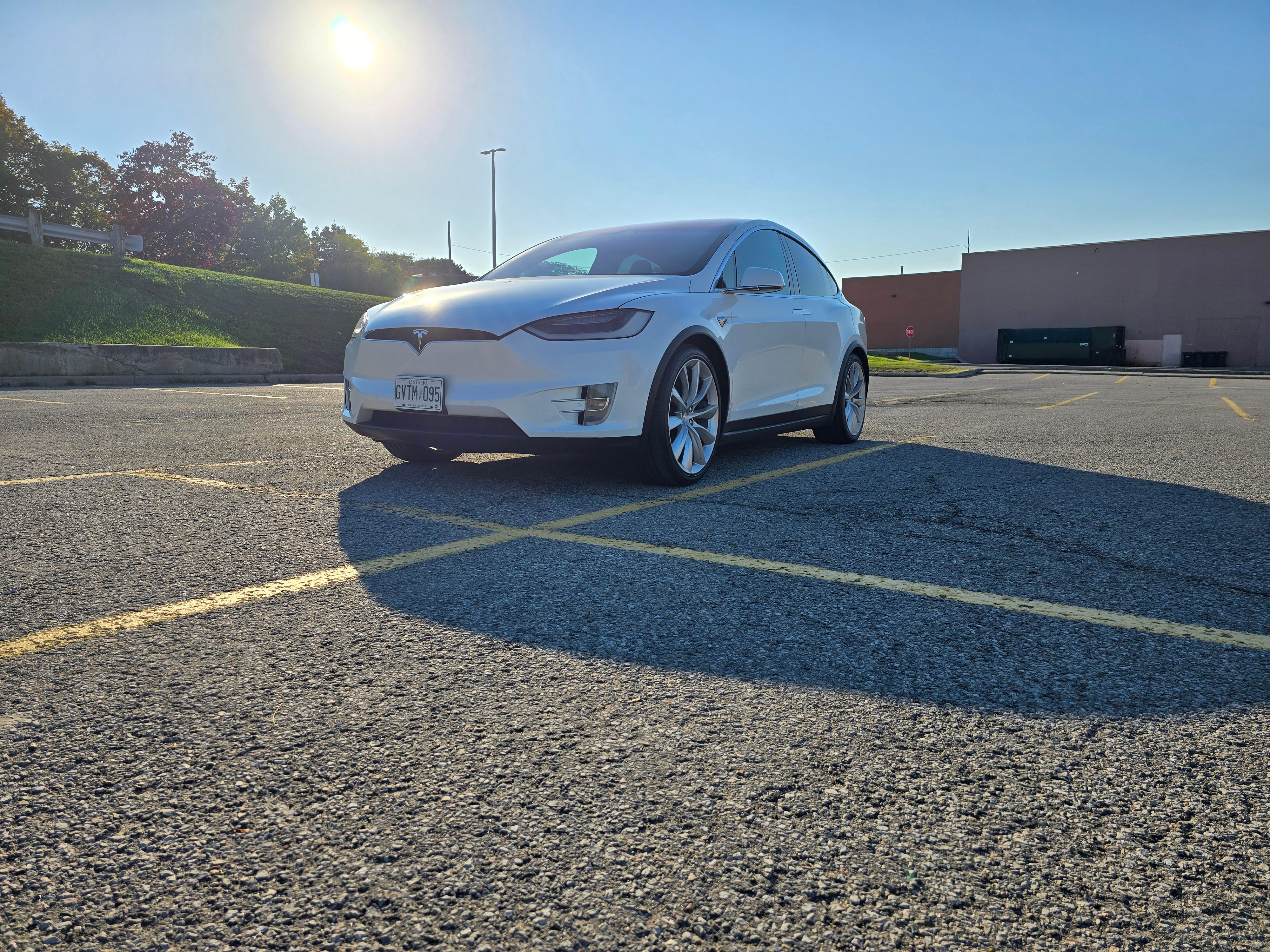 Tesla Model X 2017 à Whitby, ON