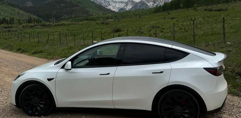 Tesla Model Y 2022