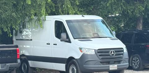 Mercedes-Benz Sprinter Cargo 2025
