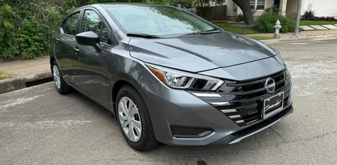 Nissan Versa 2024