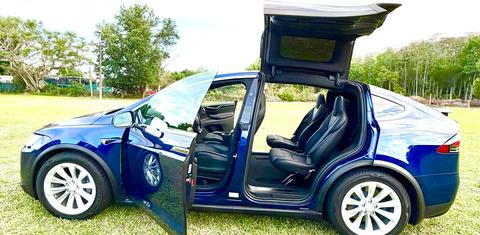Tesla Model X 2018