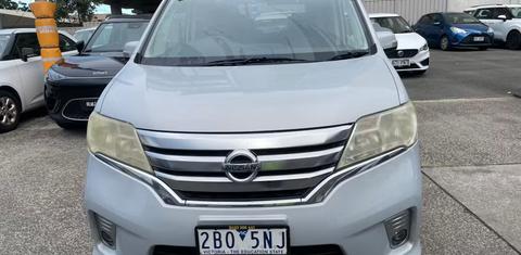 Nissan Serena 2013