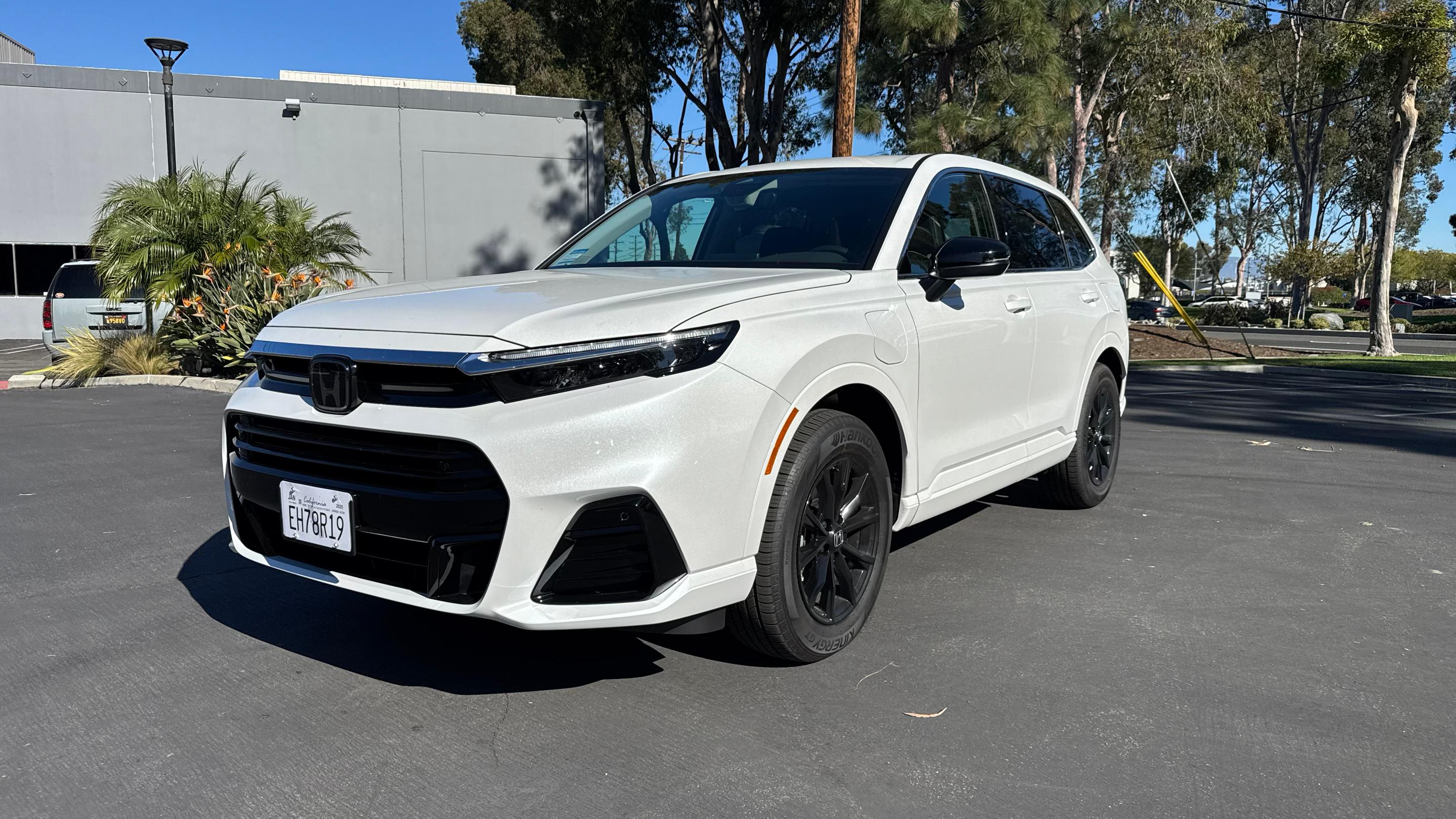 Honda CR-V eFCEV 2025 in Costa Mesa, CA