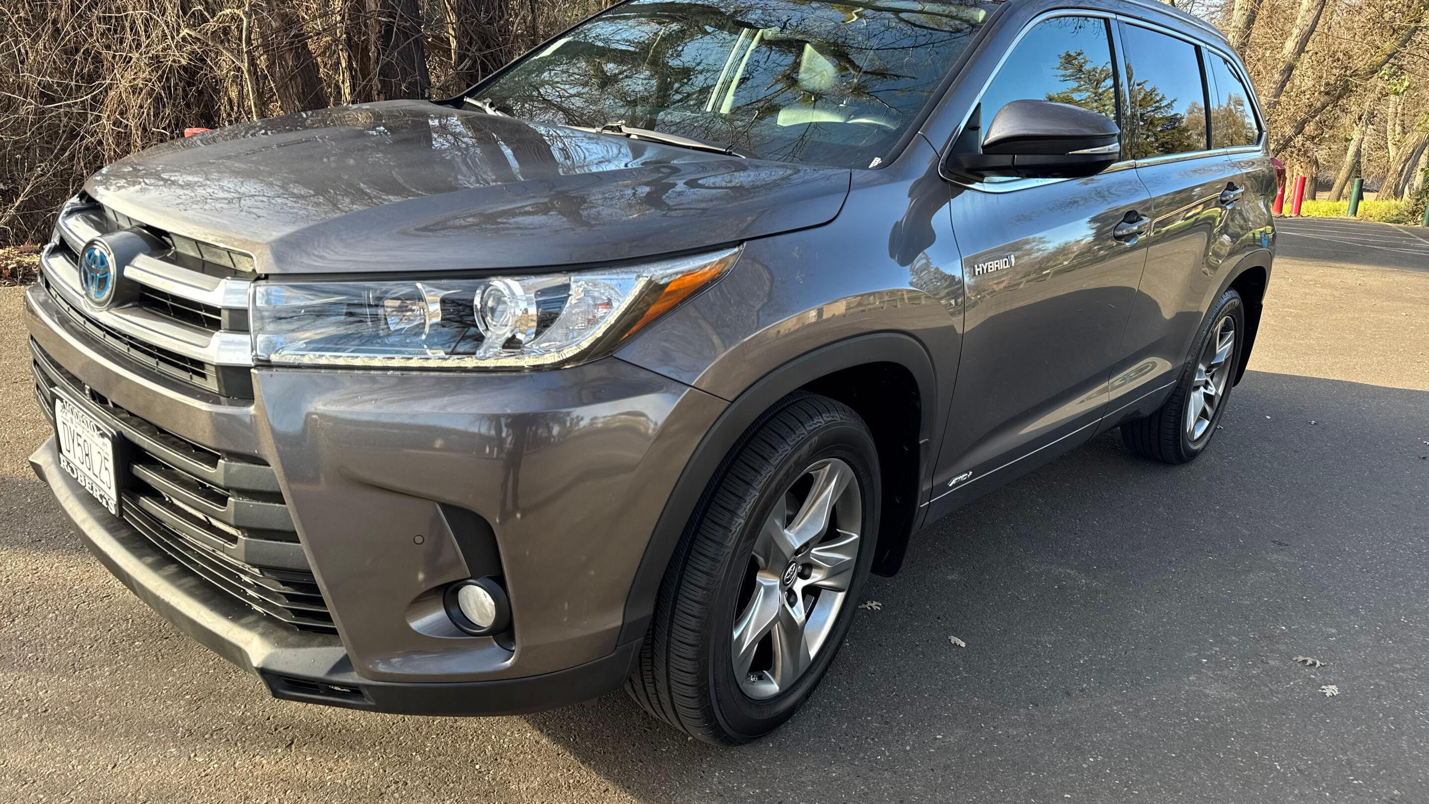 Toyota Highlander Hybrid 2017 in 