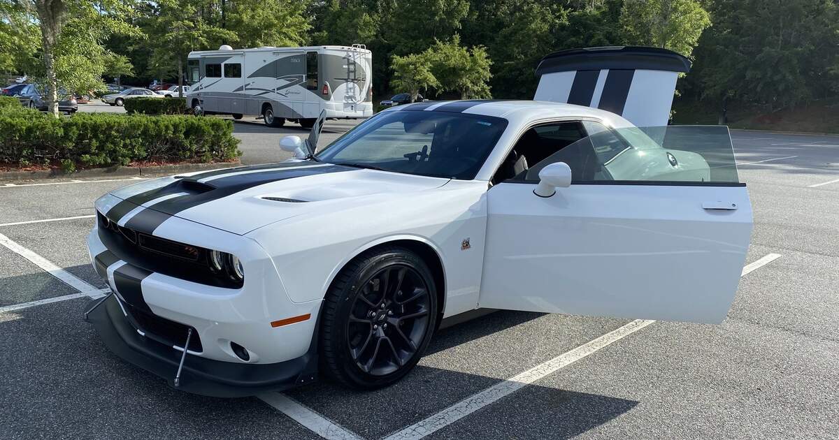 Dodge Challenger 2020 rental in Tallahassee, FL by Curtis E. Turo