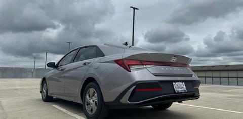 Hyundai Elantra 2025
