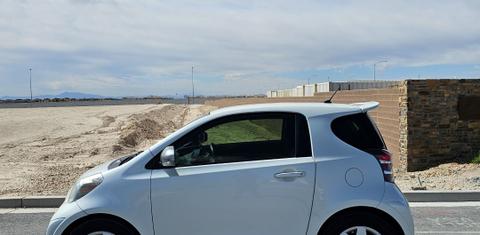 Scion iQ 2013