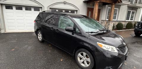 Toyota Sienna 2013