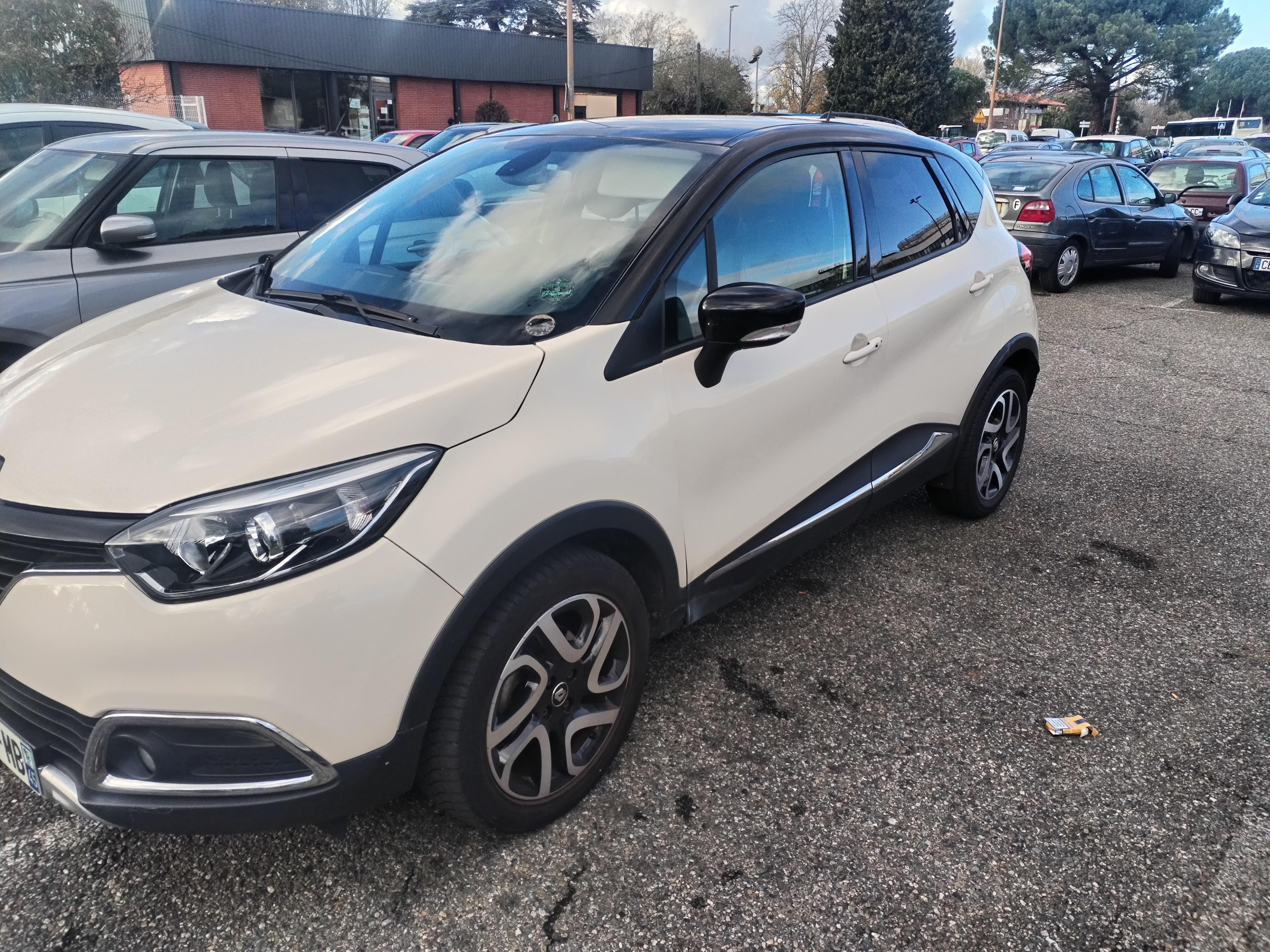 Renault CAPTUR 2017 in Toulouse