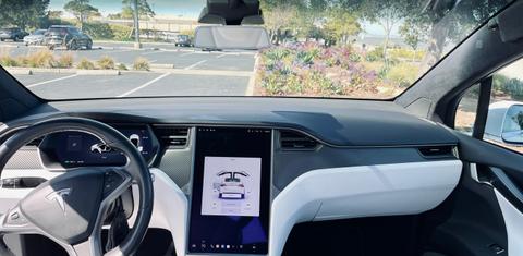 Tesla Model X 2019