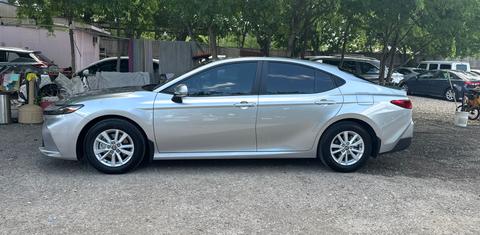 Toyota Camry Hybrid 2025