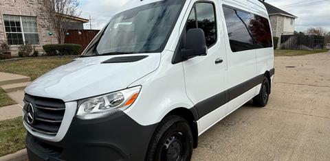 Mercedes-Benz Sprinter 2024